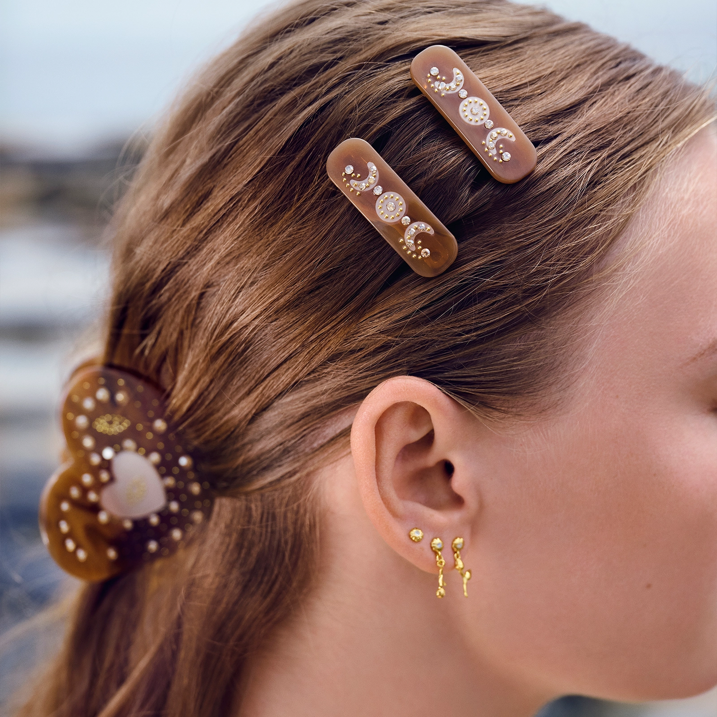 Moonphase Hairclip Mocha